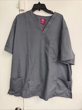 M&M'S Men's Gray V-Neck Scrub Top with Pockets